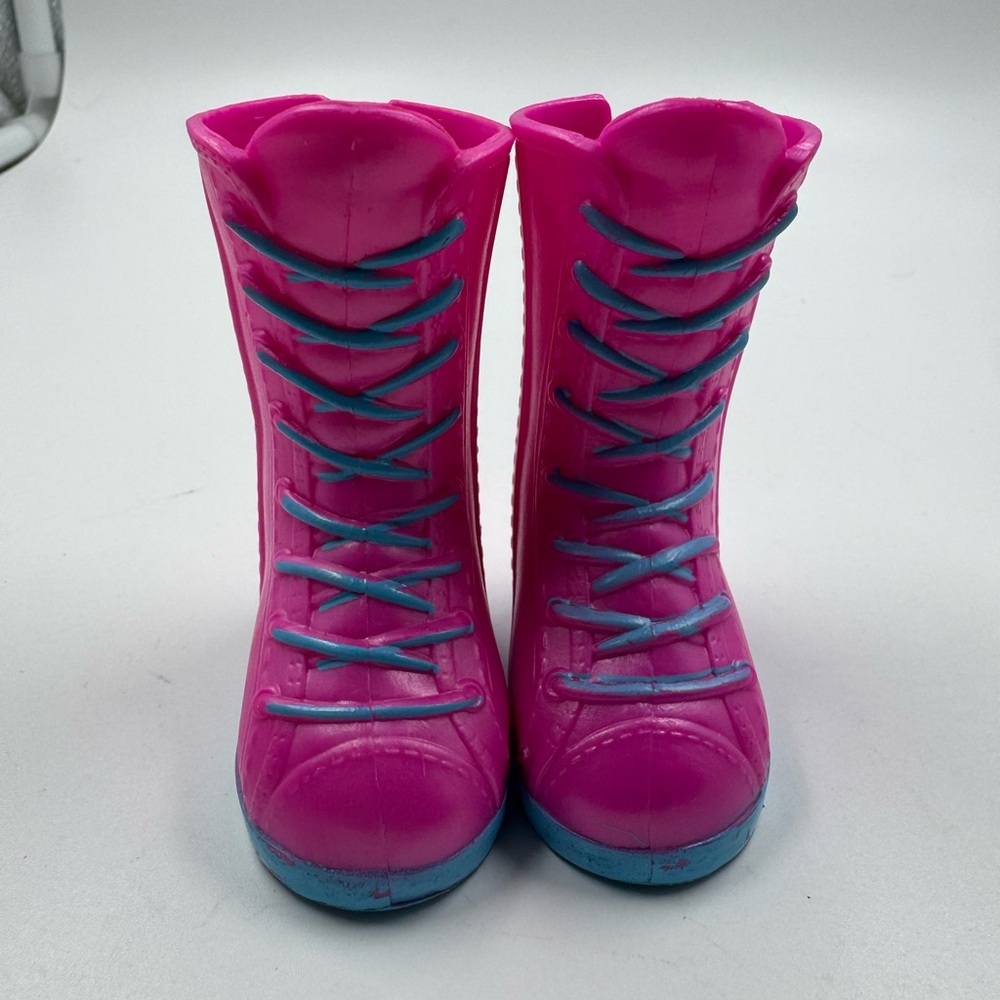 Love Diana doll replacement boots only